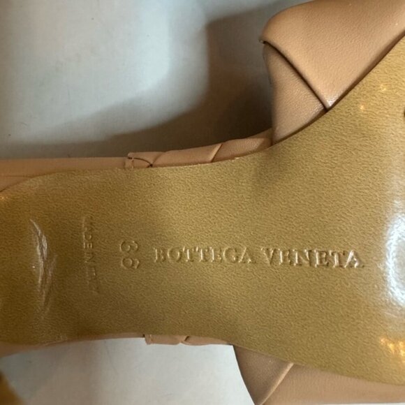 Bottega-Inspired Padded Mules | Light Beige | Size 6 | Chic Minimalist Heel - Picture 8 of 16